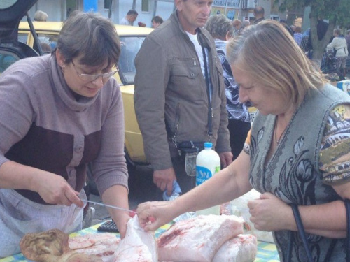 В Авдеевке прошла осенняя ярмарка: фоторепортаж (ДОБАВЛЕНО ВИДЕО)