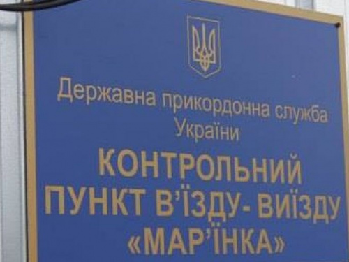 Утром 23 марта у КПВВ «Марьинка» наблюдалась огромная очередь – в одну сторону