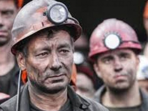 В Донецкой области горняки двух шахт объявили забастовку
