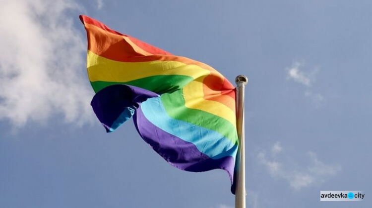До 8 лет тюрьмы. Кабмин внес в Раду законопроект о наказании за дискриминацию ЛГБТ и по признаку языка