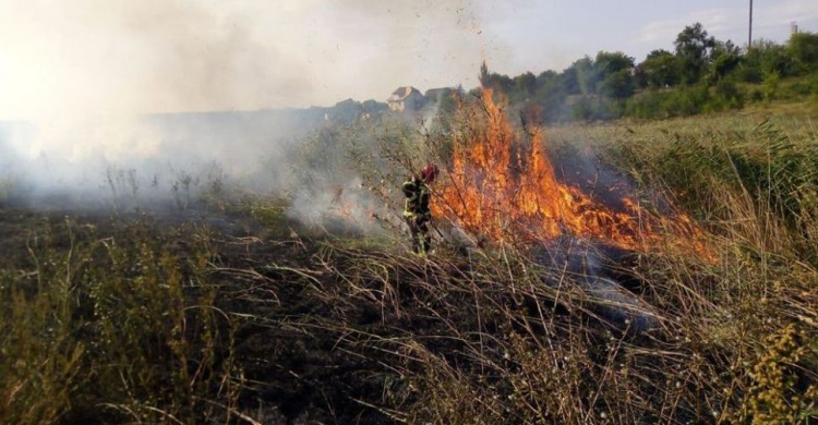 В Донецкой области за сутки произошло 37 пожаров