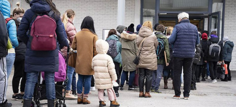 Біженці з України в Польщі платитимуть половину вартості проживання в пунктах масового розміщення