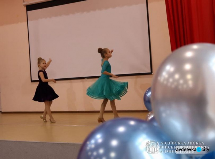 Авдіївські школярі продемонстрували свої зіркові таланти на творчому конкурсі