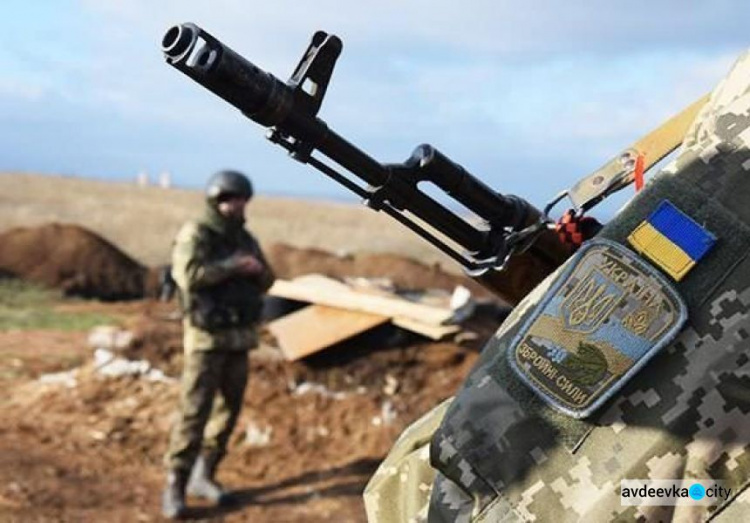 Боевики на Донбассе продолжают обстреливать позиции ВСУ