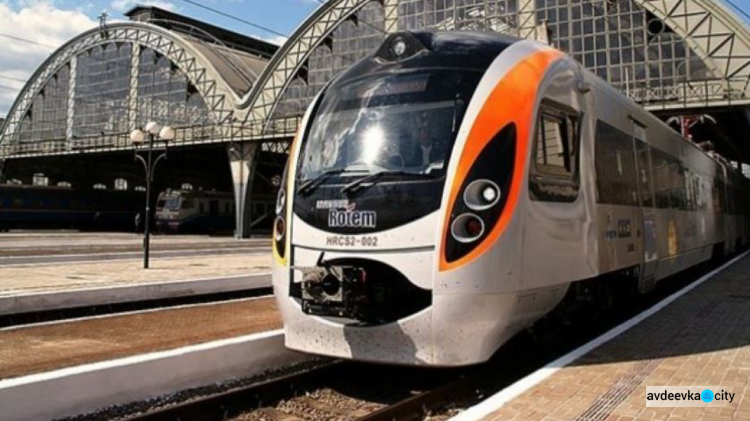 «Укрзалізниця» повідомила про додатковий евакуаційний потяг з Донбасу на 22 травня