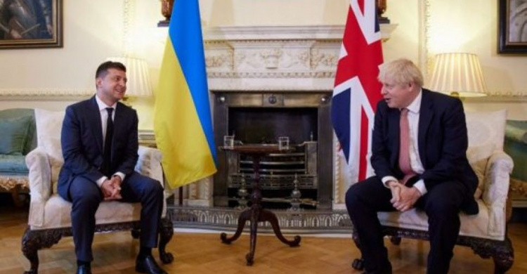 Британія виділить Україні ще 2,7 млрд доларів