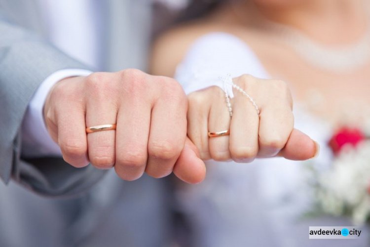 Авдеевцы в ноябре чаще женились, чем разводились