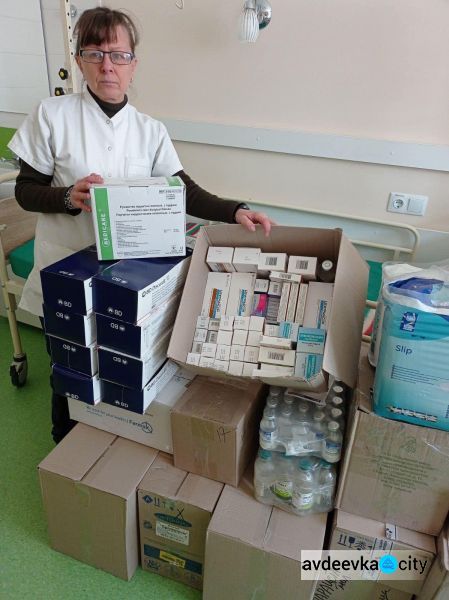 ГО «Платформа спільних дій» передала Авдіївській міській лікарні необхідні медикаменти