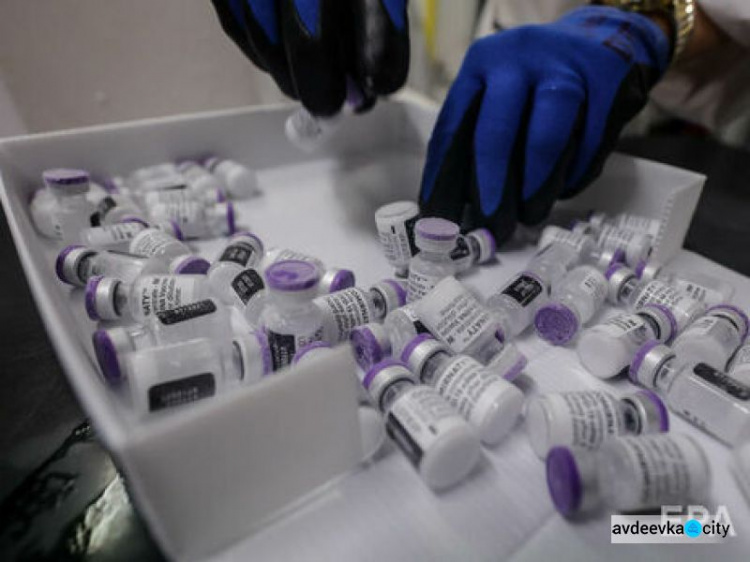 Степанов заявил, что Украина получит 37 млн доз вакцин от коронавируса в 2021 году