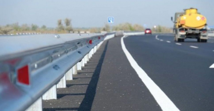Кабмин выделил еще 3,5 млрд грн на ремонт дорог в регионах