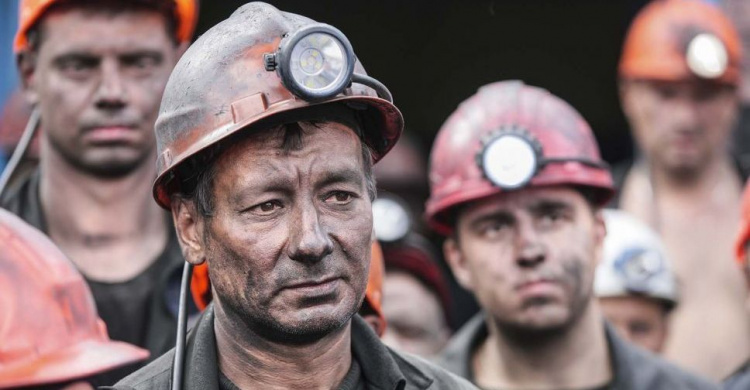 Украинским шахтерам пообещали выплатить долги
