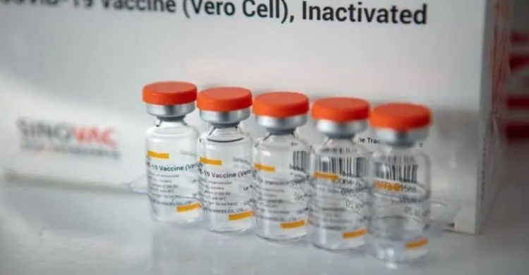 Турецкие ученые назвали процент эффективности китайской вакцины CoronaVac, которой прививают украинцев