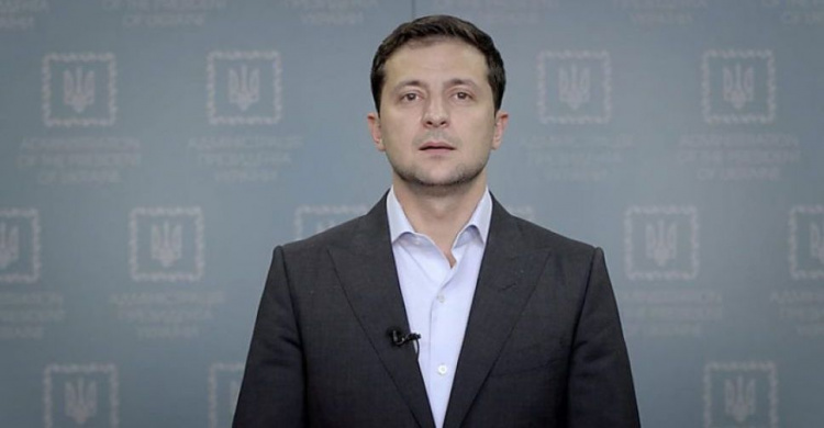 Зеленский записал новое видеообращение, где предложил встретиться Путину в любой точке Донбасса( ВИДЕО)