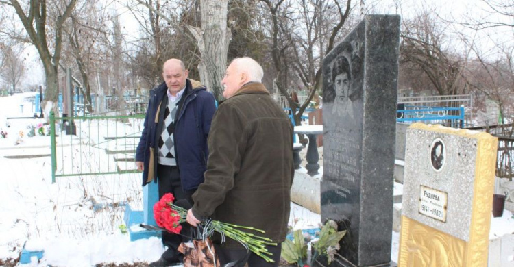 Авдеевские воины-интернационалисты собрались почтить память погибших земляков (ФОТО)