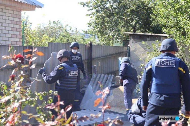 В Авдіївці рятувальники ДСНС відновили більше 130 пошкоджених обстрілами будинків 