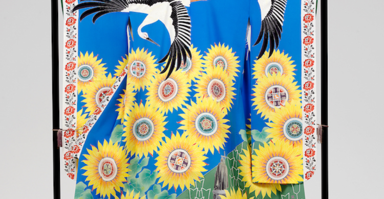 Японские дизайнеры создали удивительные кимоно для стран-участниц «Олимпиады-2020»