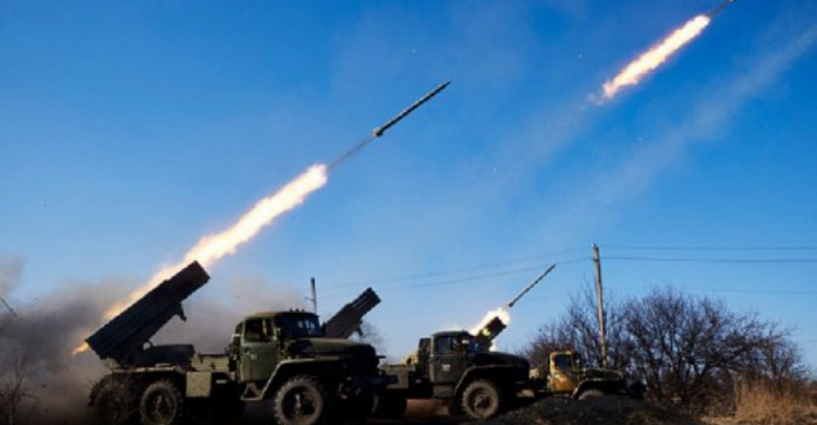 Обострение на Донбассе: боевики заметно участили обстрелы