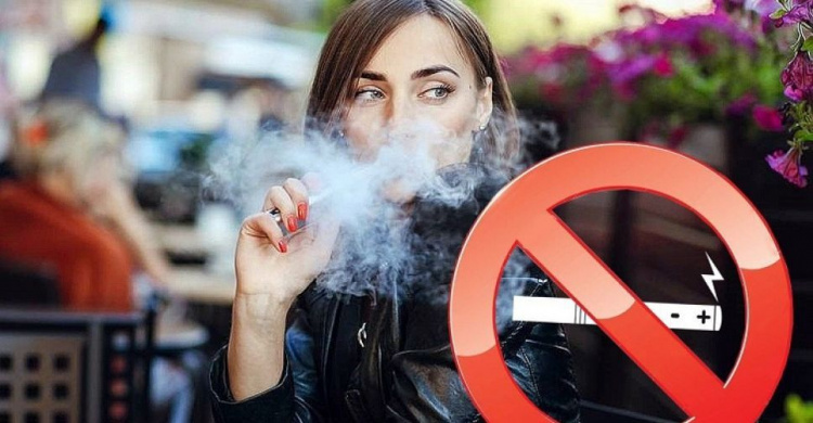 Электронные сигареты в общественных местах больше курить нельзя