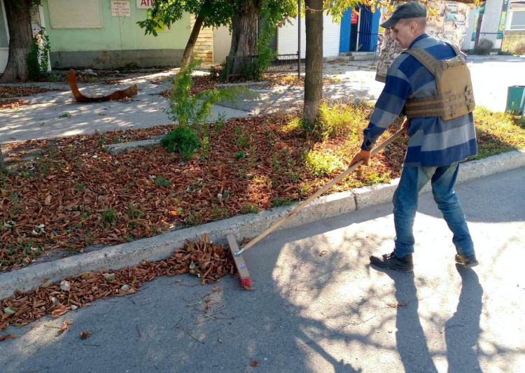 "Комунальні феї": в Авдіївці працює потужна команда фахівців "Служби єдиного замовника" 