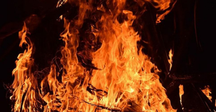 Более десяти человек погибли и пострадали от пожаров в Донецкой области