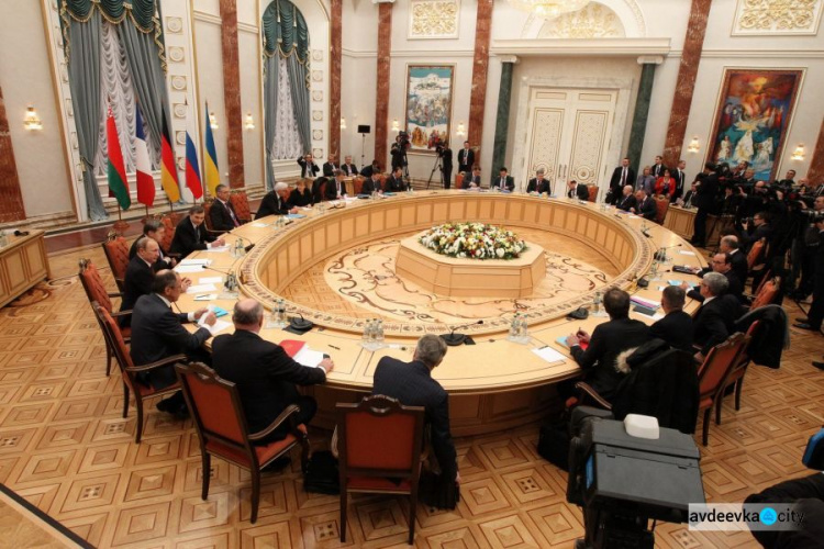 Украинская делегация в ТКГ назвала пять главных пунктов "Плана действий по Донбассу"