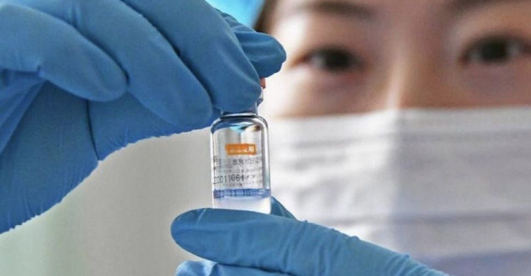 В компании "Лекхим" назвали стоимость вакцины от коронавируса для украинцев