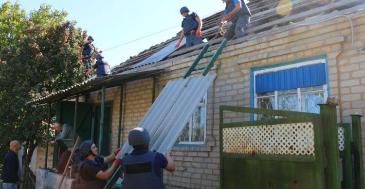 Дом за домом: как восстанавливают прифронтовую Авдеевку (ВИДЕО)