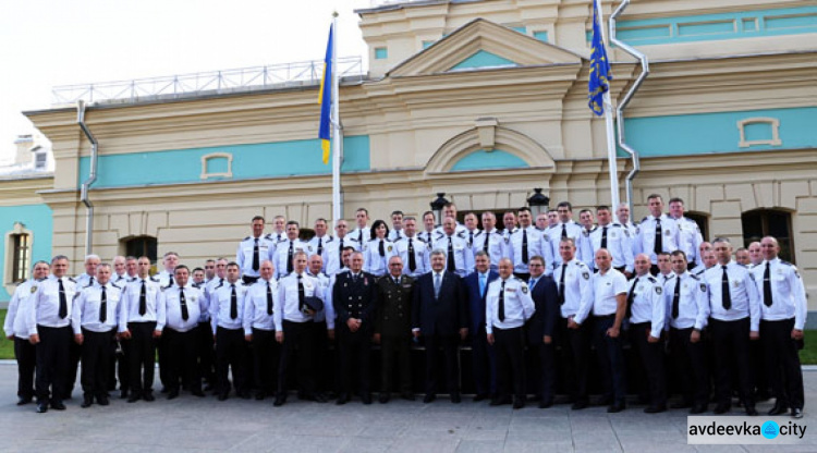 Полицейский из Авдеевки получил  награду от Президента Украины (ФОТО) 