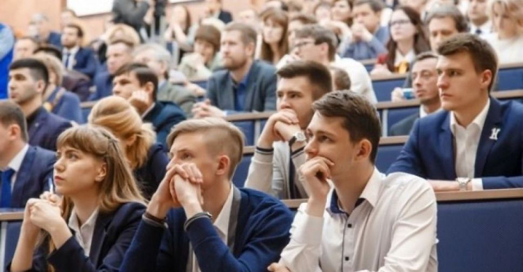 Авдеевским абитуриентам на заметку: в Украине утвердили условия поступления в вузы в 2022 году