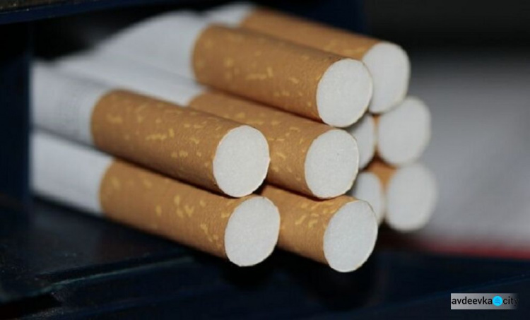 Украинские курильщики тратят на сигареты более $800 в год