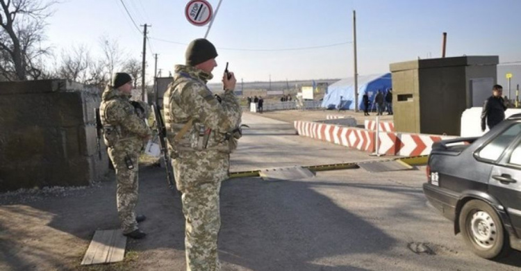 В Донецкой области закрывают КПВВ