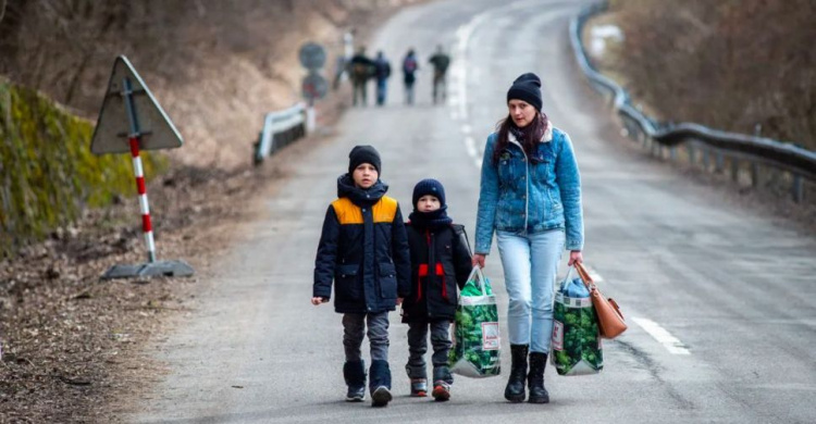 79 % біженців планують повернутися в Україну після завершення війни - Центр Разумкова