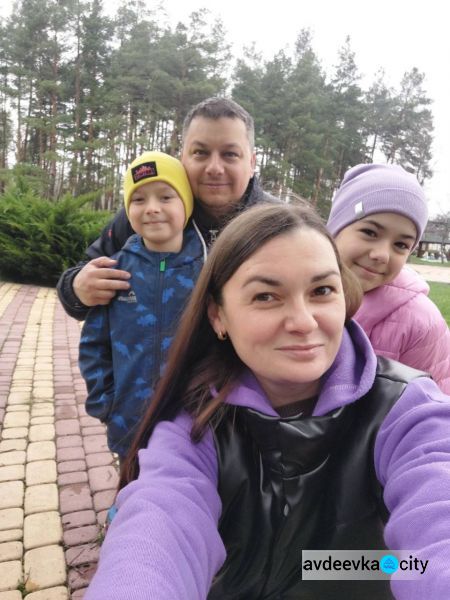 Понад 50 членів сімей коксохімиків з Авдіївки та українського Нью-Йорка знайшли притулок у дитячому оздоровчому центрі «Каметсталі»