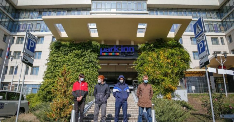 ОБСЕ приостановила миссию по наблюдению на Донбассе из-за блокирования штаб-квартиры СММ в Донецке